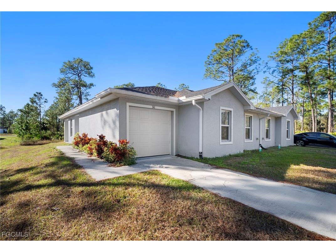 343 Reeves Street Lehigh Acres FL 33972 2025013772 image3