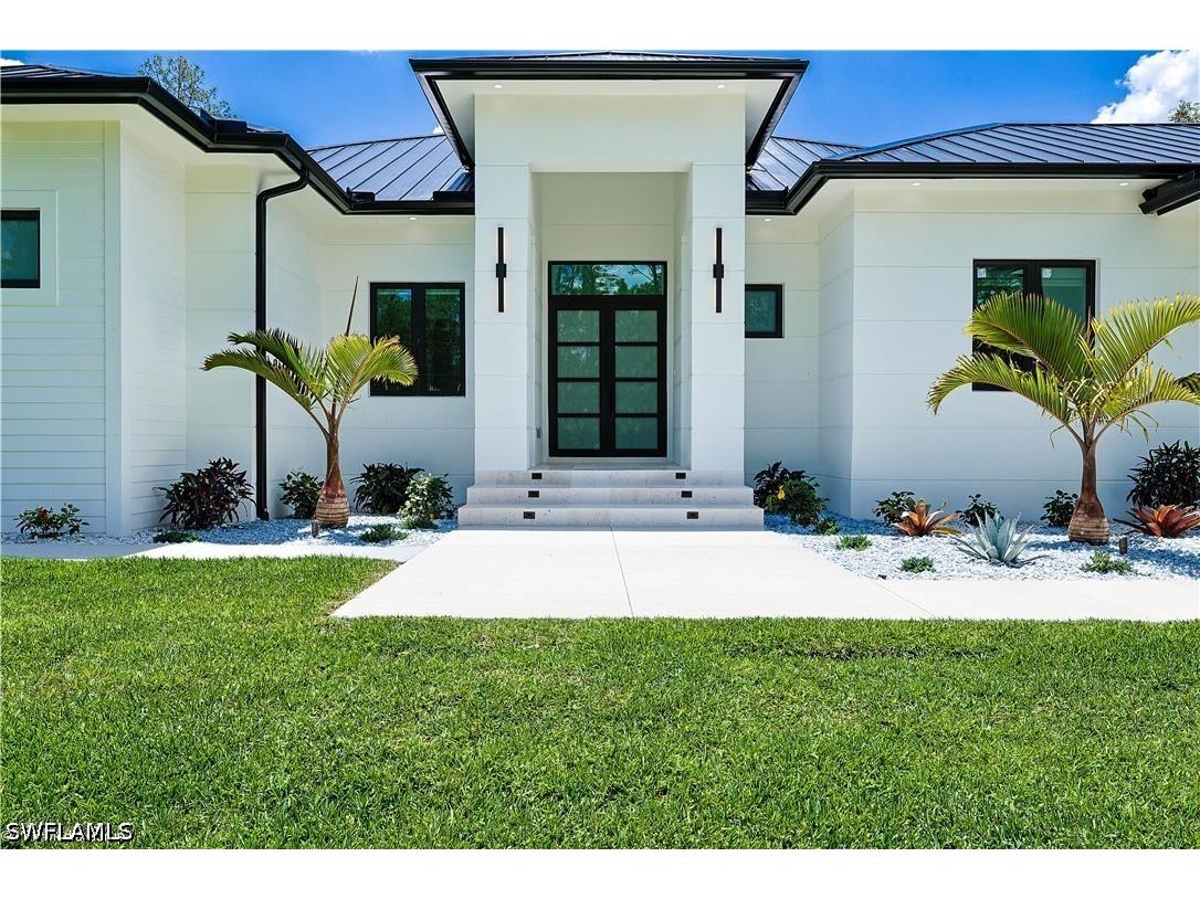 3430 1st Avenue NW Naples FL 34120 226018062 image2