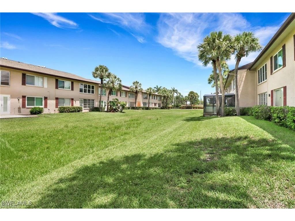 3430 Frosty Way #12 Naples FL 34112 225070242 image10