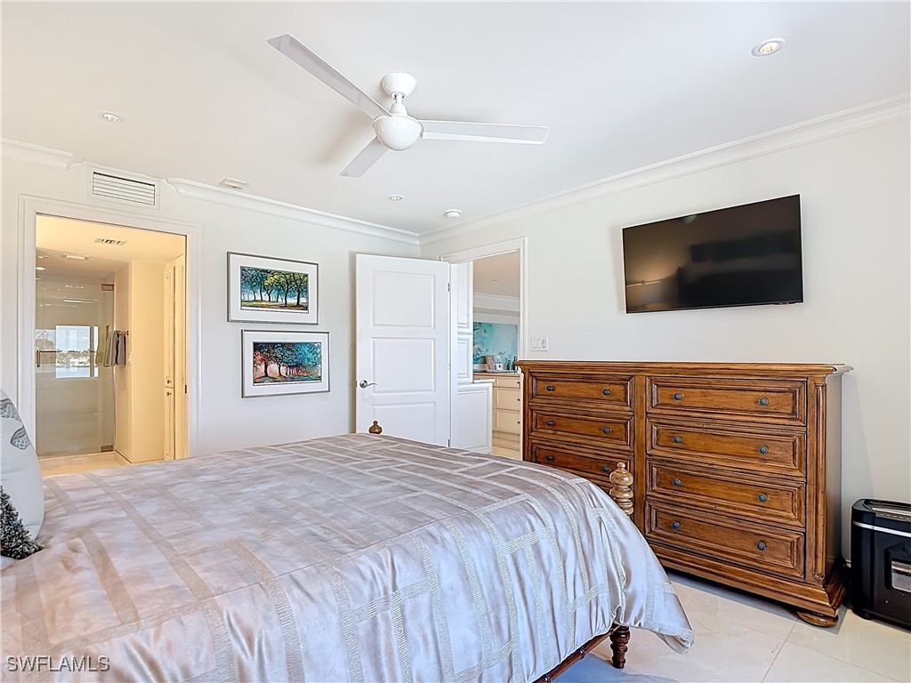 3430 Gulf Shore Boulevard N #3B Naples FL 34103 225069498 image20