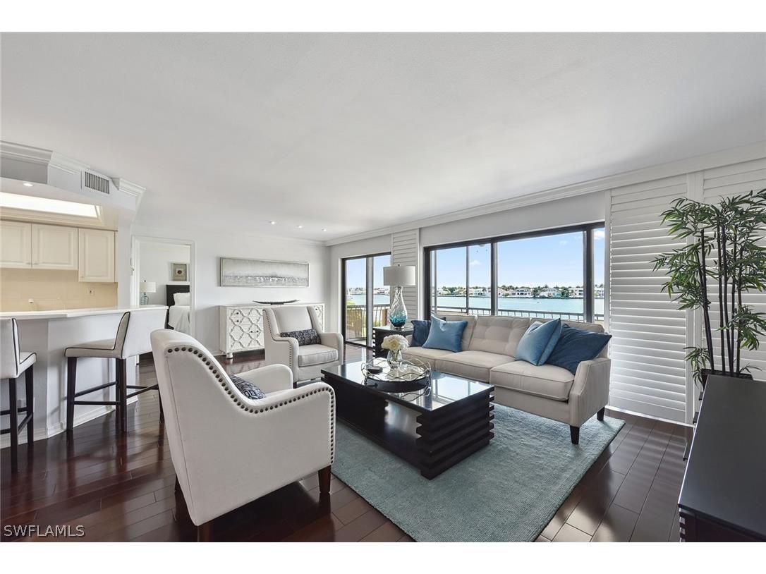 3430 Gulf Shore Boulevard N #3D Naples FL 34103 224048761 image1