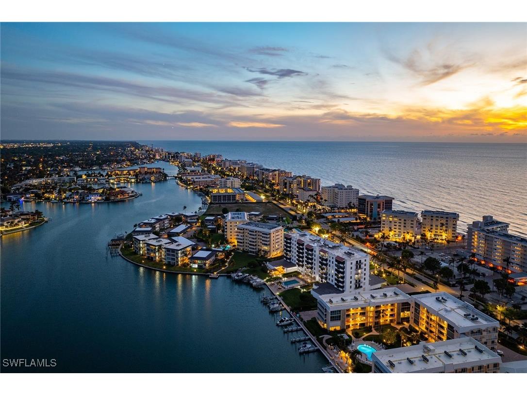 3430 Gulf Shore Boulevard N #4I Naples FL 34103 225039193 image1