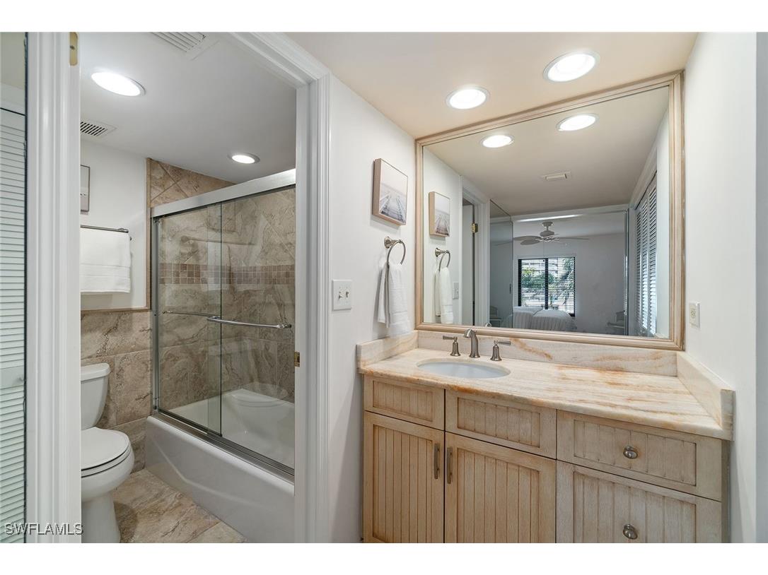 3430 Gulf Shore Boulevard N #4I Naples FL 34103 225039193 image17