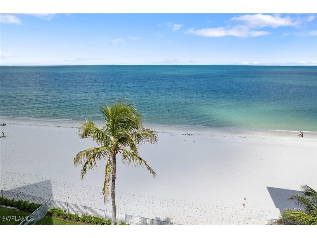 3430 Gulf Shore Boulevard N #4I Naples FL 34103 225039193 image4