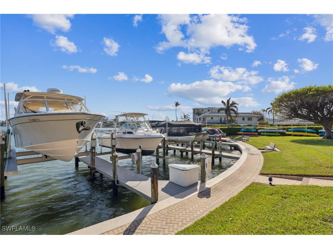 3430 Gulf Shore Boulevard N #4J Naples FL 34103 225063353 image29