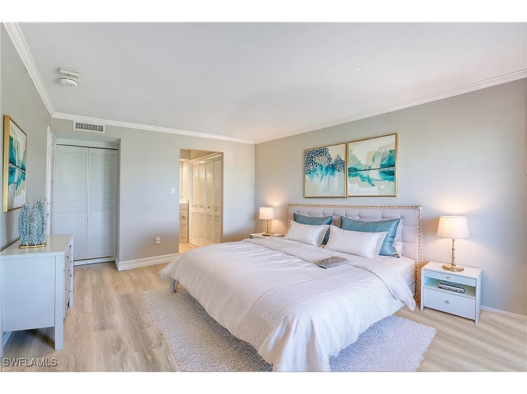3430 Gulf Shore Boulevard N #5J Naples FL 34103 225068290 image14