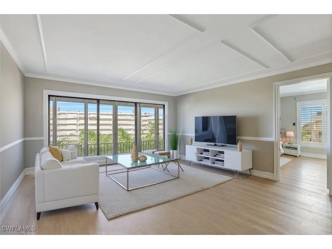 3430 Gulf Shore Boulevard N #5J Naples FL 34103 225068290 image2