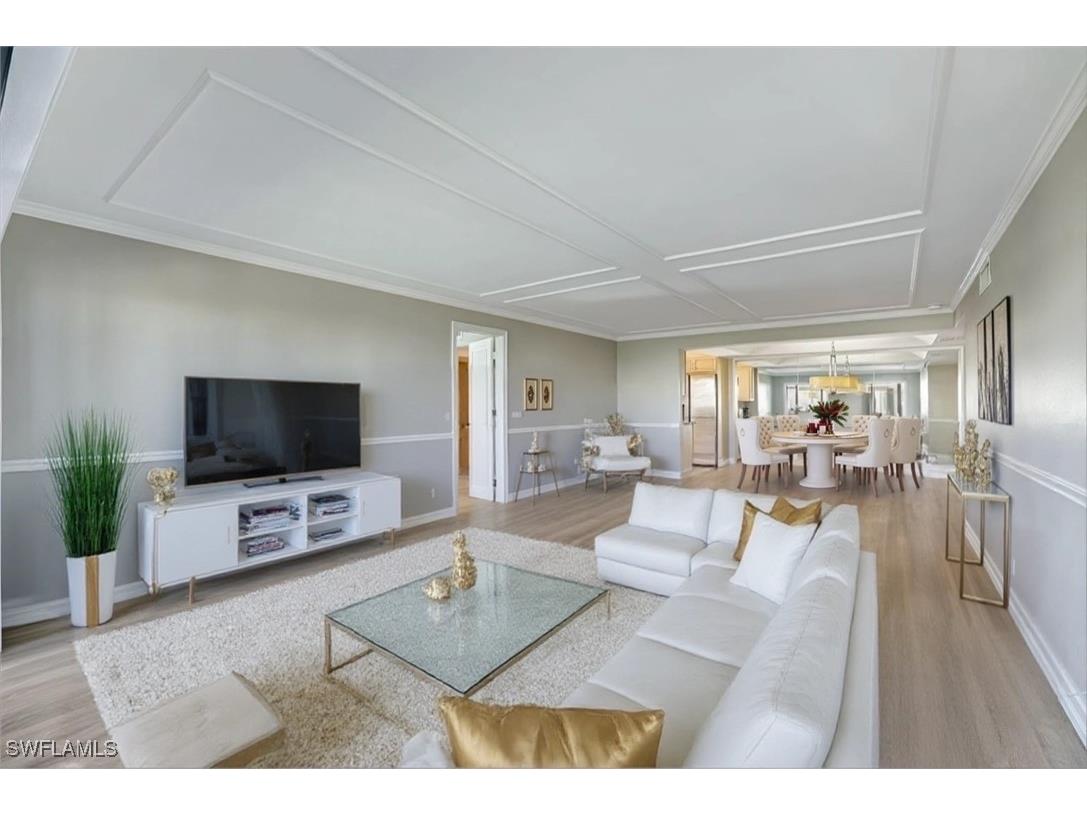 3430 Gulf Shore Boulevard N #5J Naples FL 34103 225068290 image3