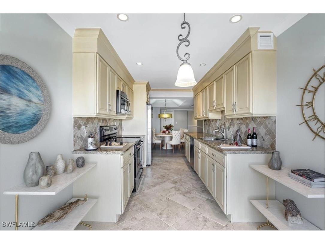 3430 Gulf Shore Boulevard N #5J Naples FL 34103 225068290 image8