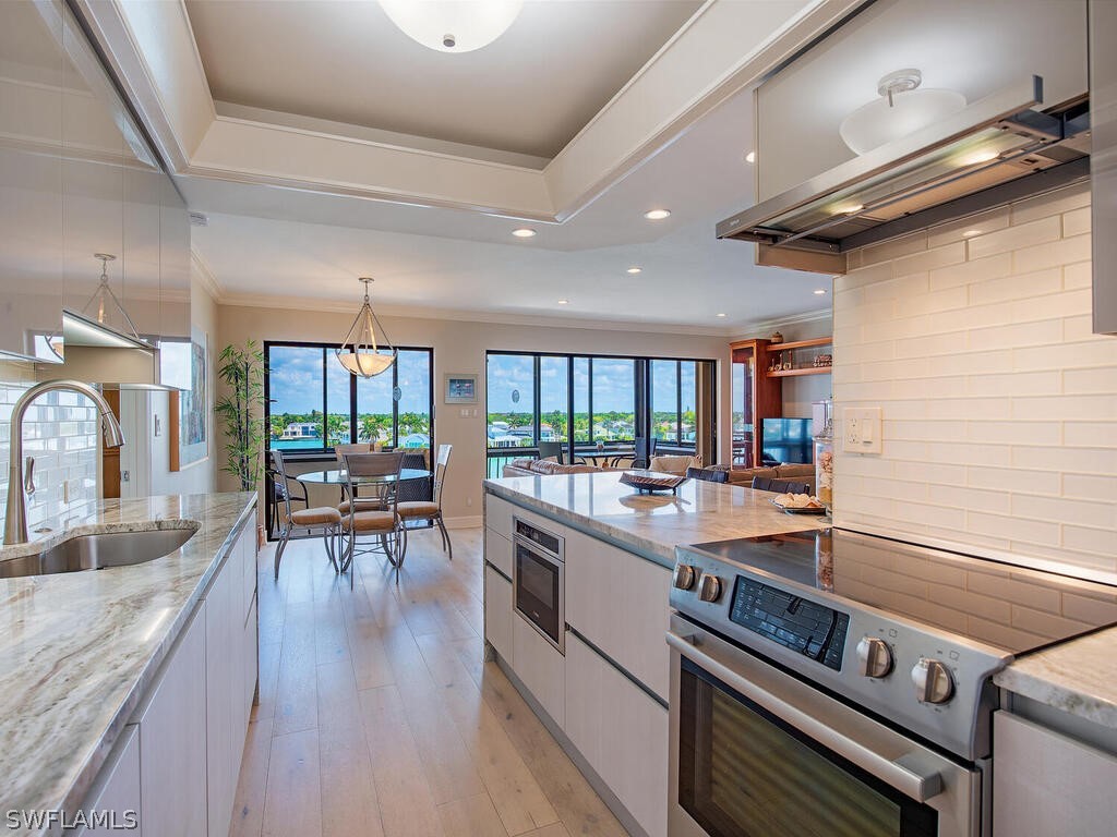 3430 Gulf Shore Boulevard N #6C Naples FL 34103 226011177 image7