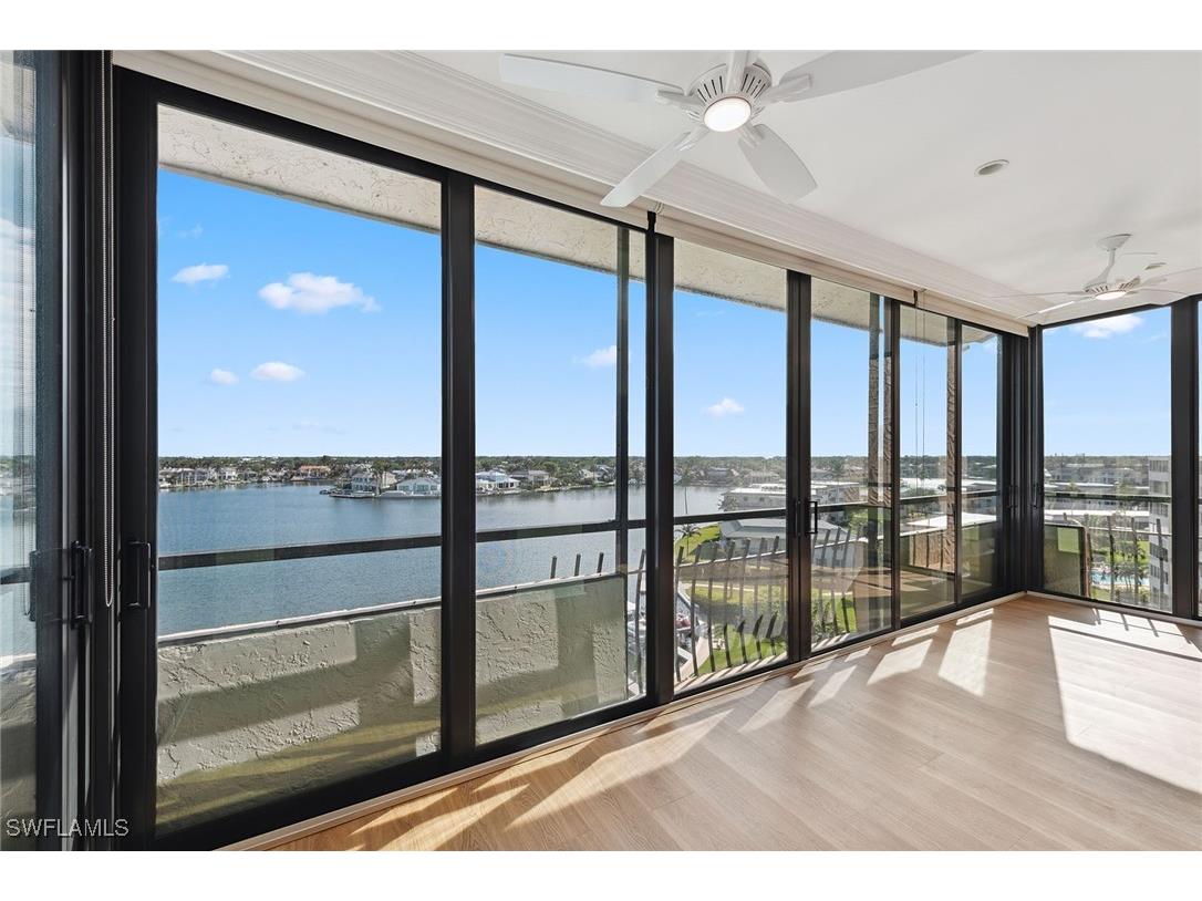 3430 Gulf Shore Boulevard N #7C Naples FL 34103 224094326 image1