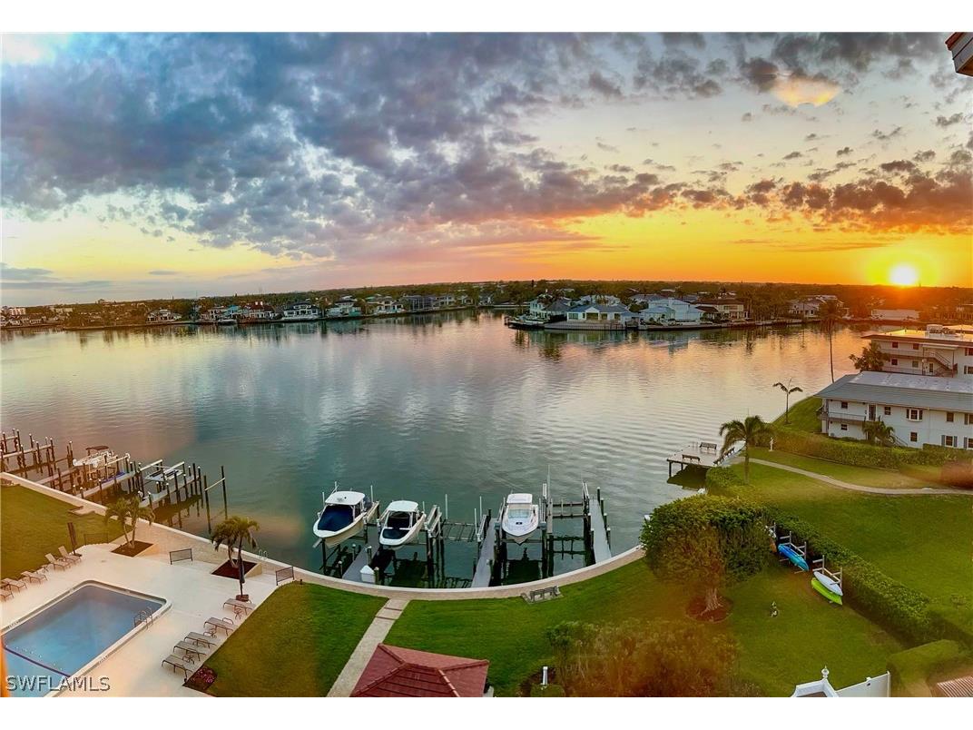 3430 Gulf Shore Boulevard N #7E Naples FL 34103 223005272 image1
