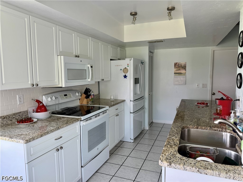 3431 Clubview Drive North Fort Myers FL 33917 2026014842 image4