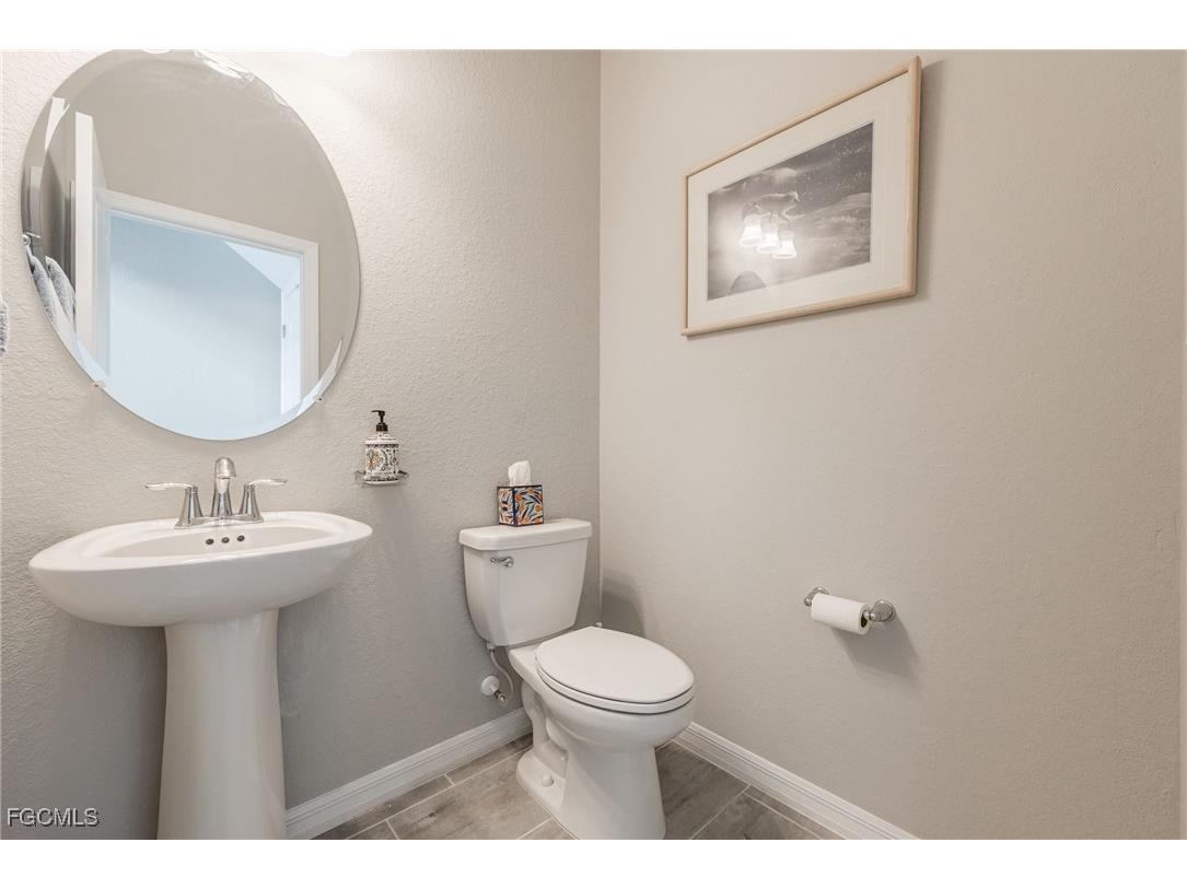 3432 Murcia Court Fort Myers FL 33905 2025023367 image18