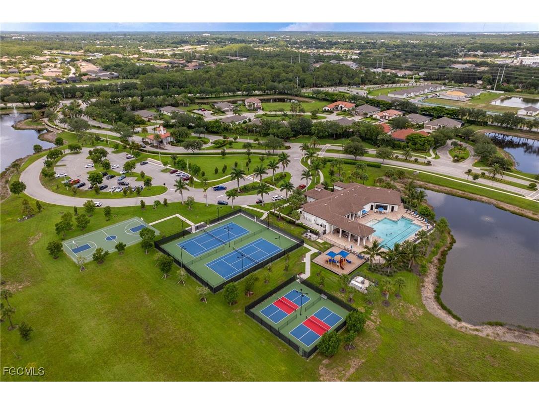 3432 Murcia Court Fort Myers FL 33905 2025023367 image4