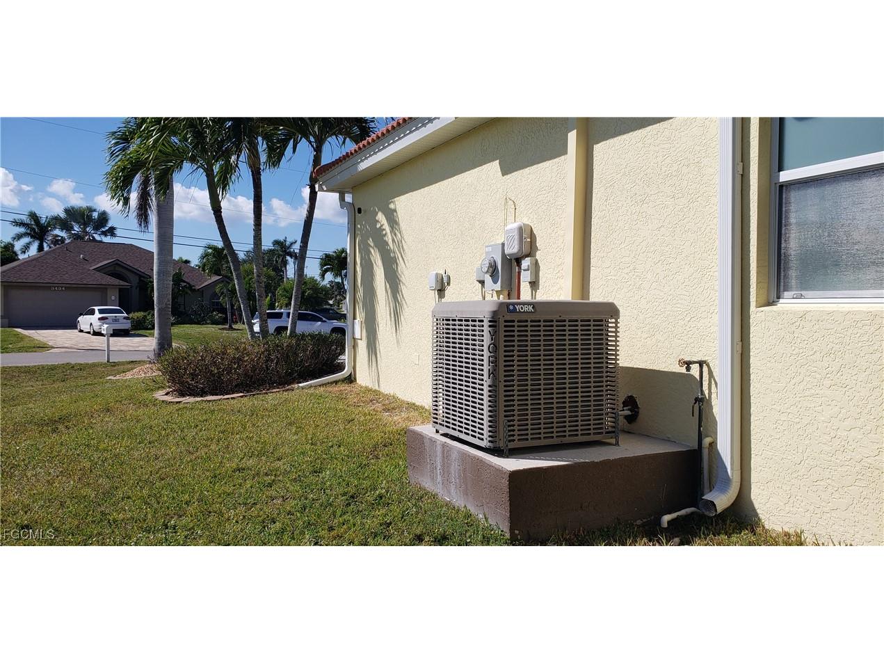 3433 SW 7th Lane Cape Coral FL 33991 2025019030 image6