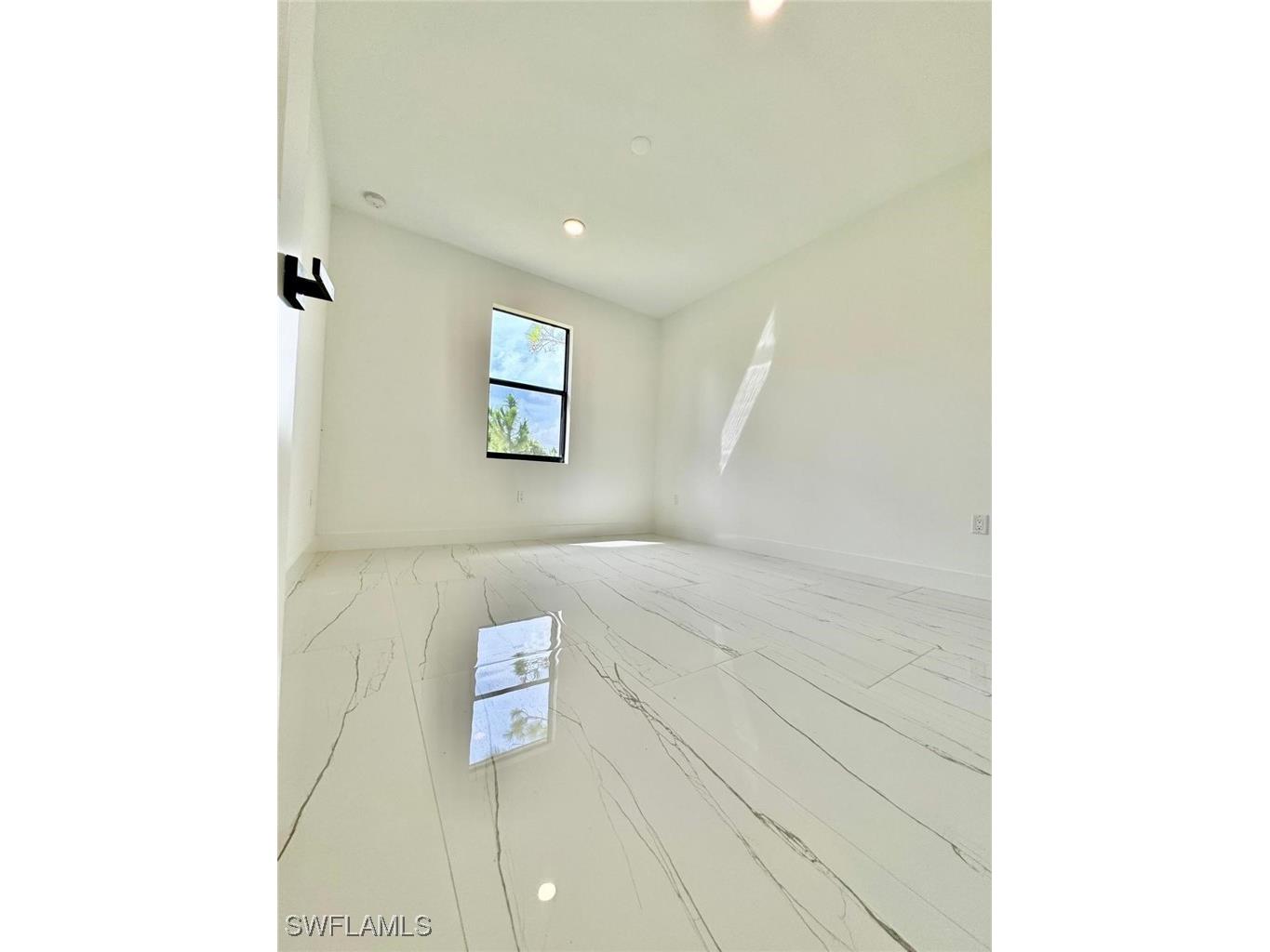 3434 27th Avenue NE Naples FL 34120 225078125 image26