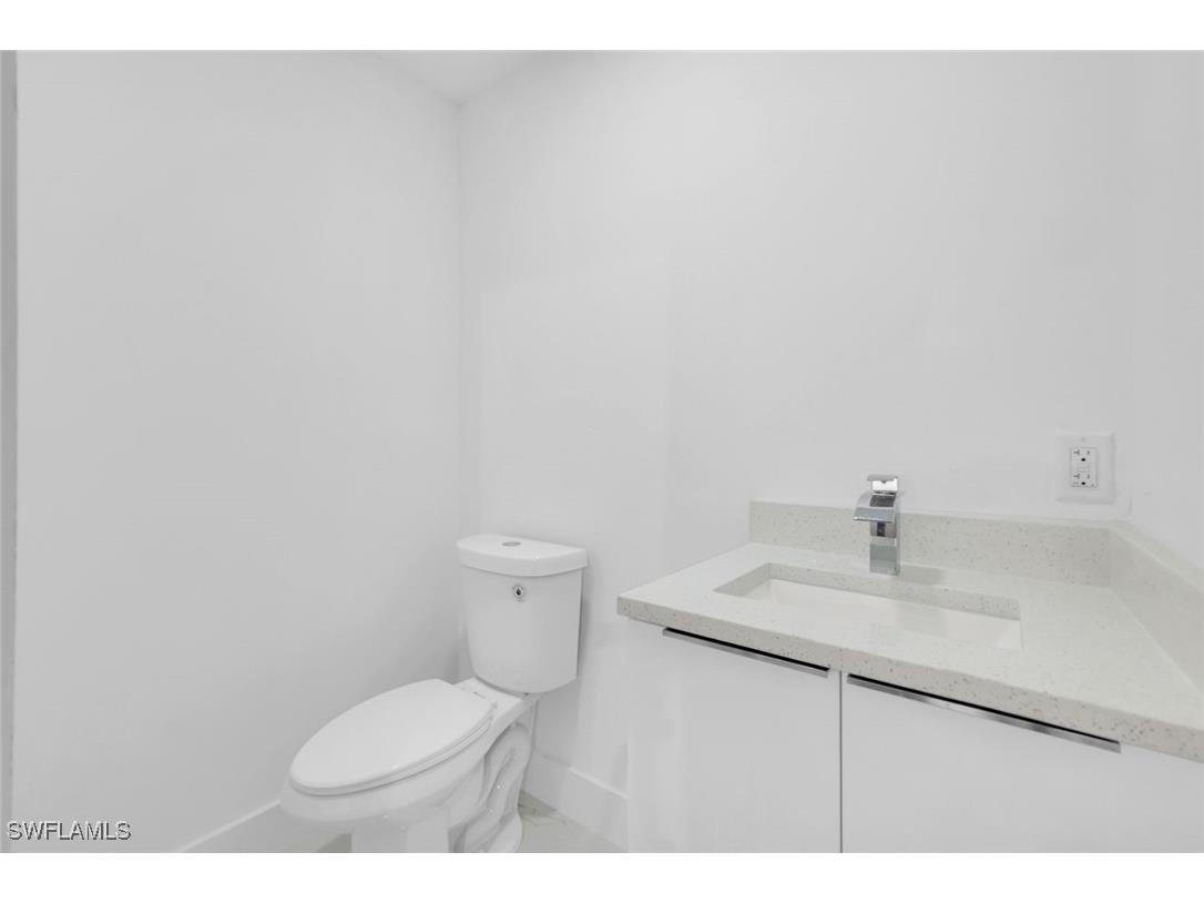 3435 Enterprise Avenue #3 & 4 Naples FL 34104 226000908 image17