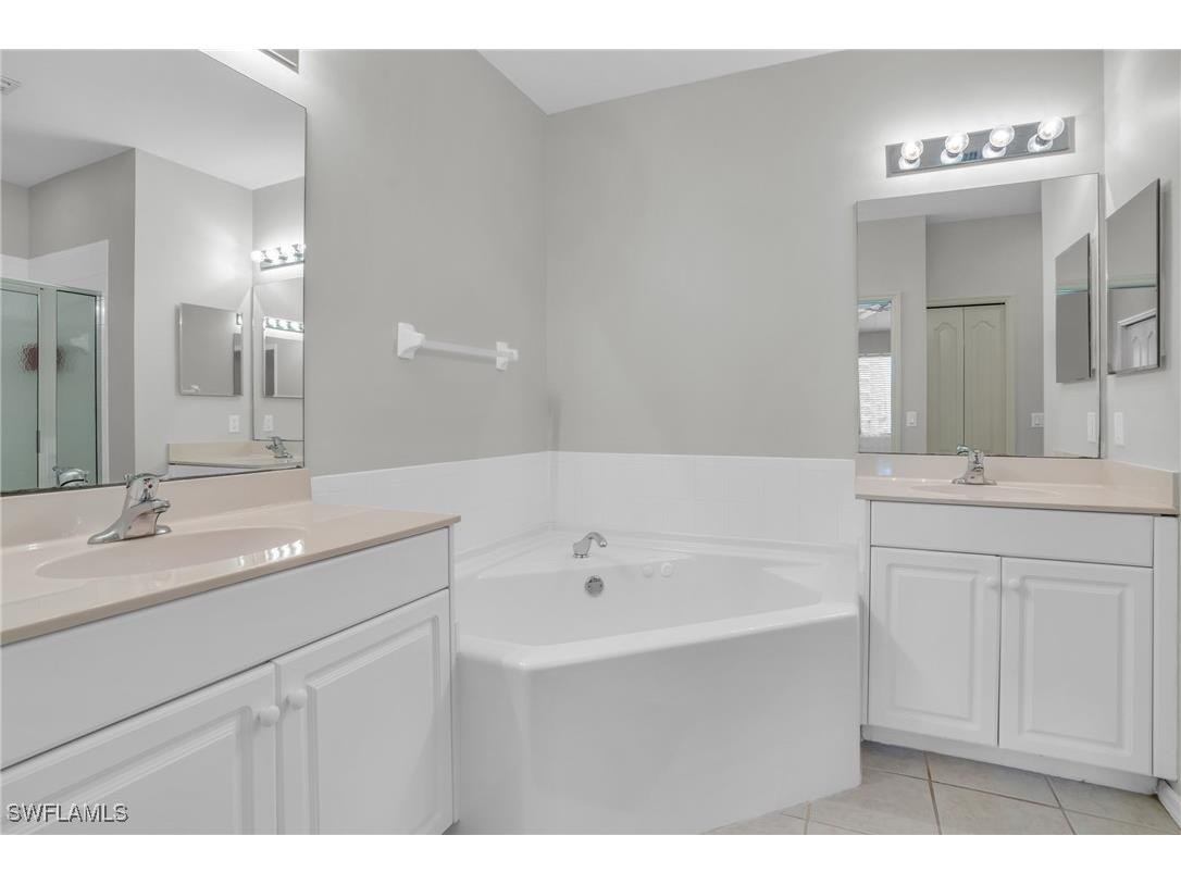 3435 Laurel Greens Lane S #202 Naples FL 34119 225067999 image29