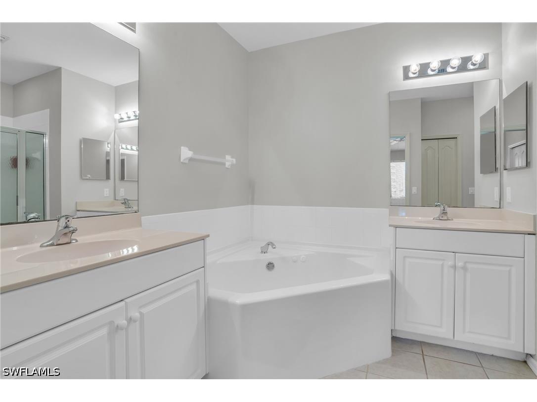 3435 Laurel Greens Lane S #202 Naples FL 34119 226013325 image26