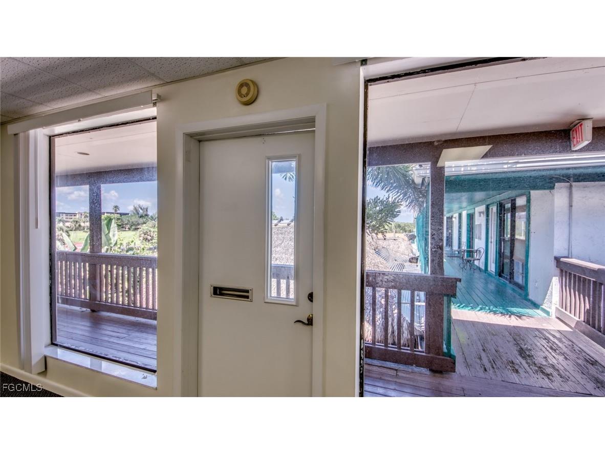 3436 Marinatown Lane North Fort Myers FL 33903 2025015188 image4