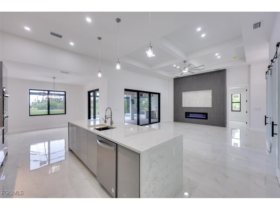 3436 SW 8th Street Cape Coral FL 33991 2025002336 image14