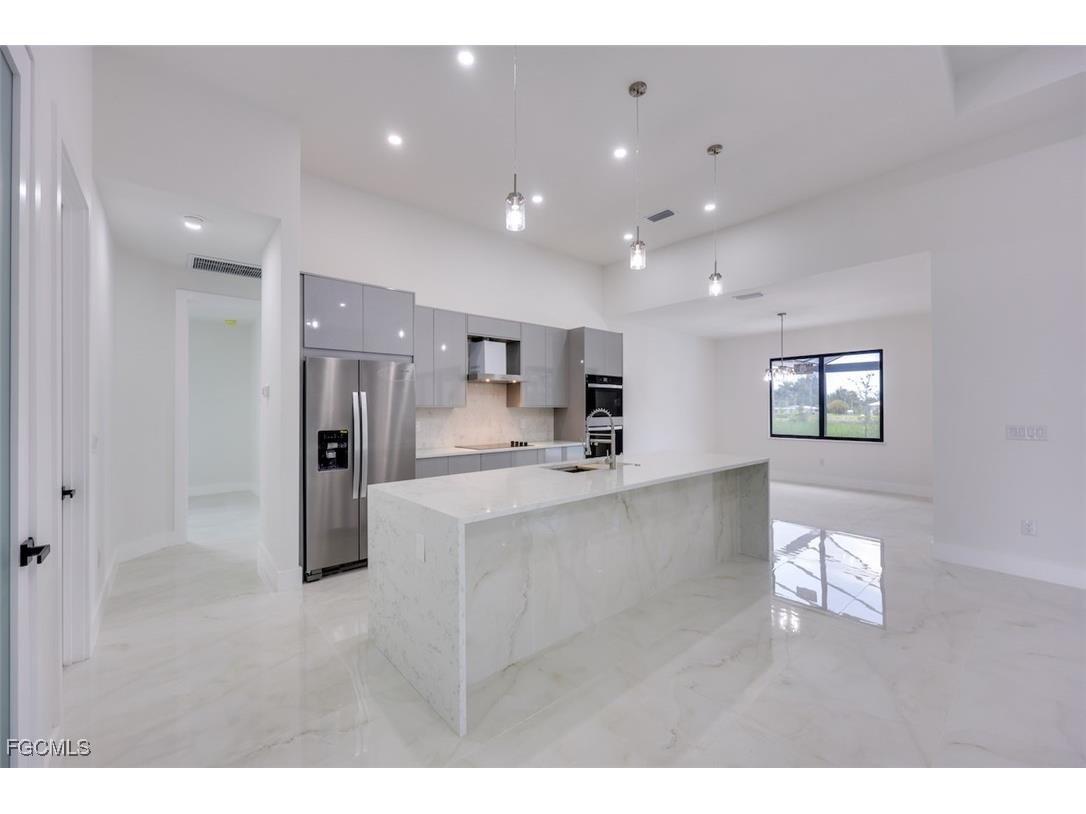 3436 SW 8th Street Cape Coral FL 33991 2025002336 image16