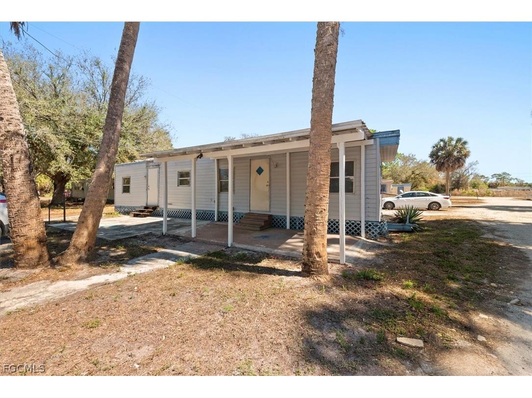 344-380 San Jose Street North Fort Myers FL 33903 2026009467 image3