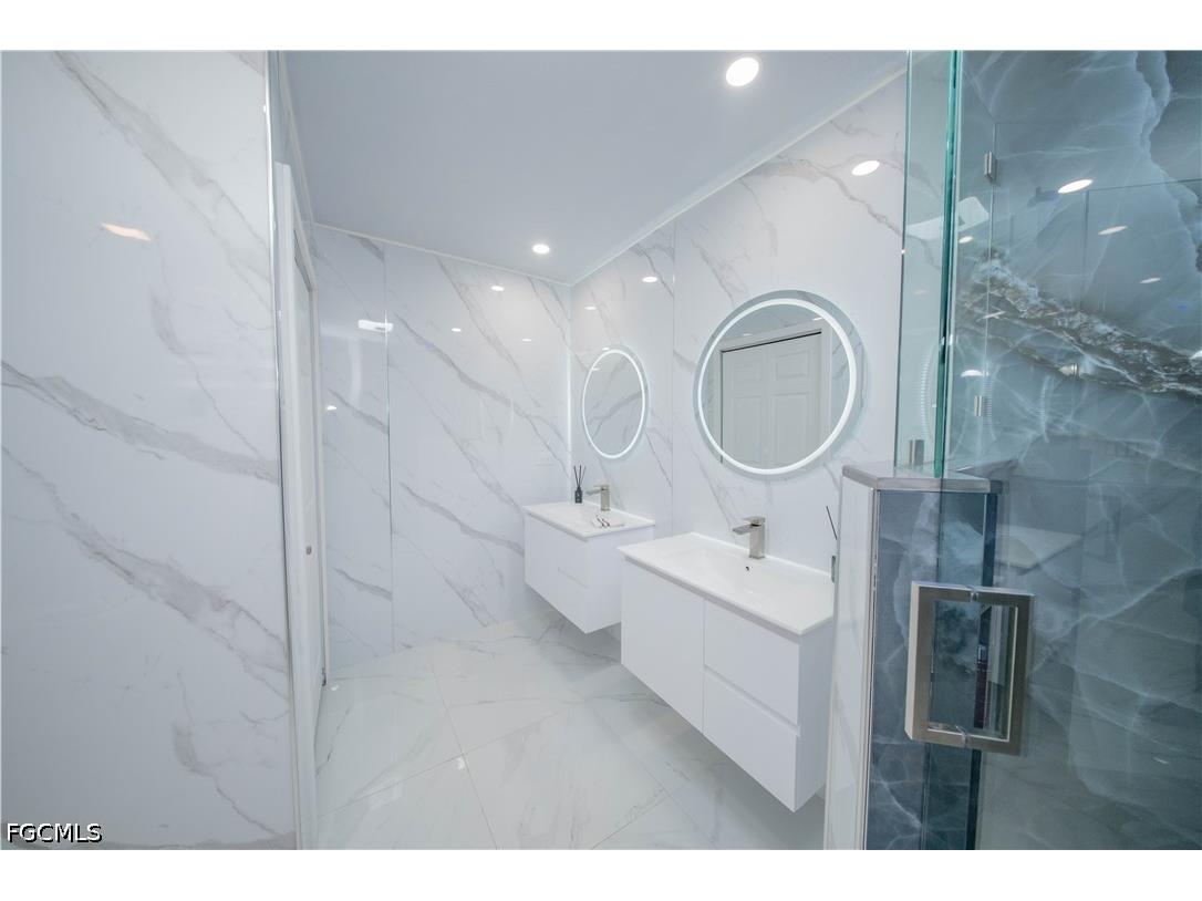 344 NE 10th Street Cape Coral FL 33909 2026017293 image13