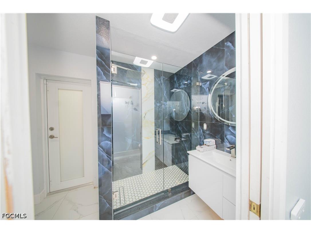 344 NE 10th Street Cape Coral FL 33909 2026017293 image25