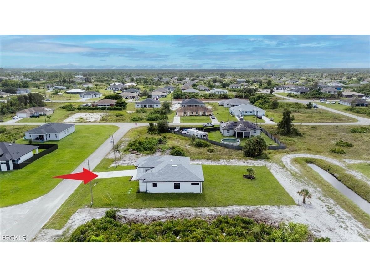 344 Parkman Avenue Lehigh Acres FL 33974 2026012263 image1