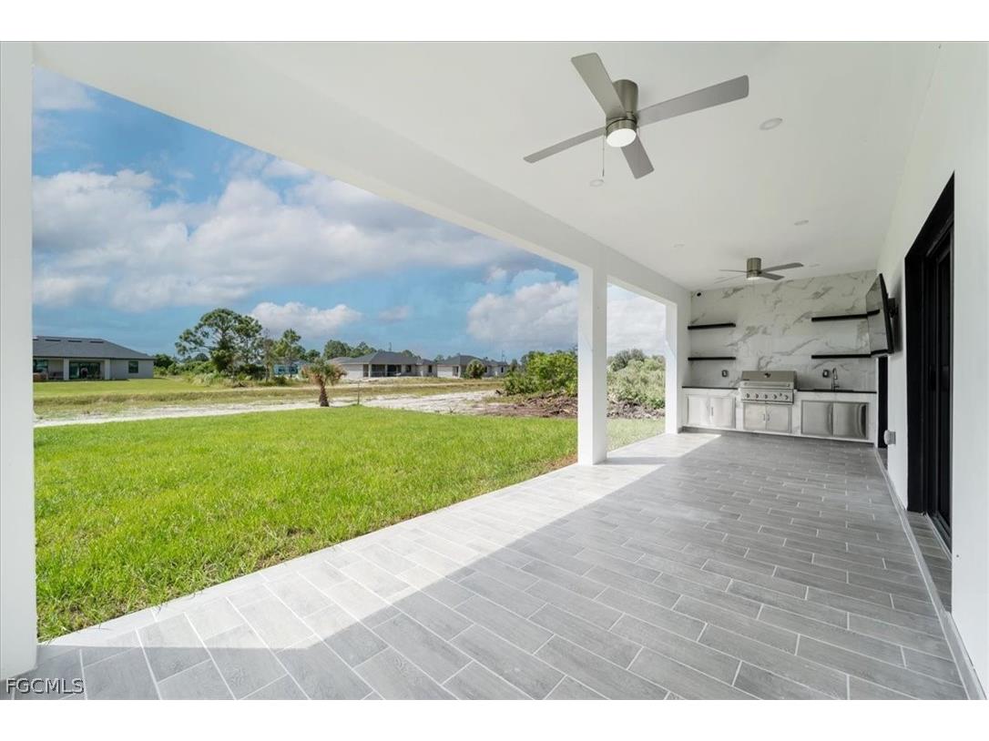 344 Parkman Avenue Lehigh Acres FL 33974 2026012263 image2