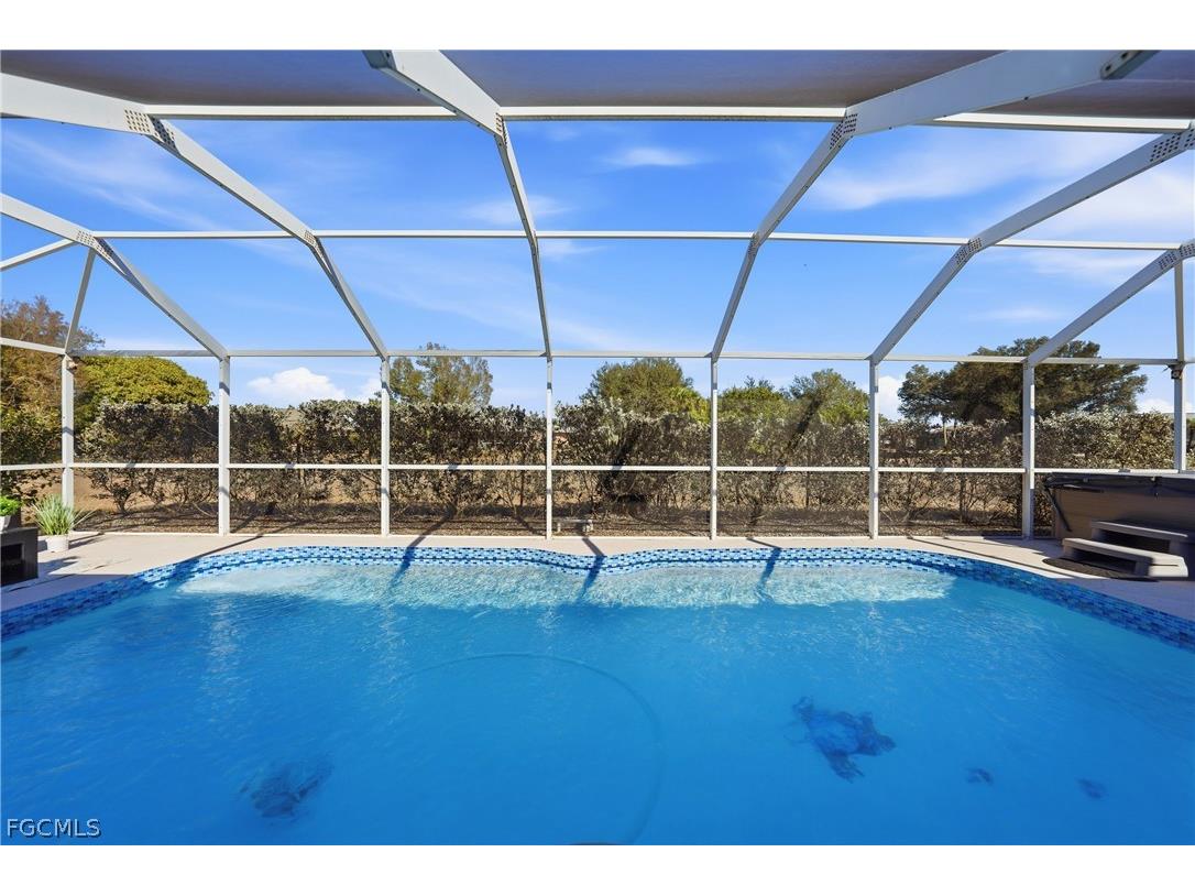 344 San Cristobal Avenue Punta Gorda FL 33983 2026006258 image2