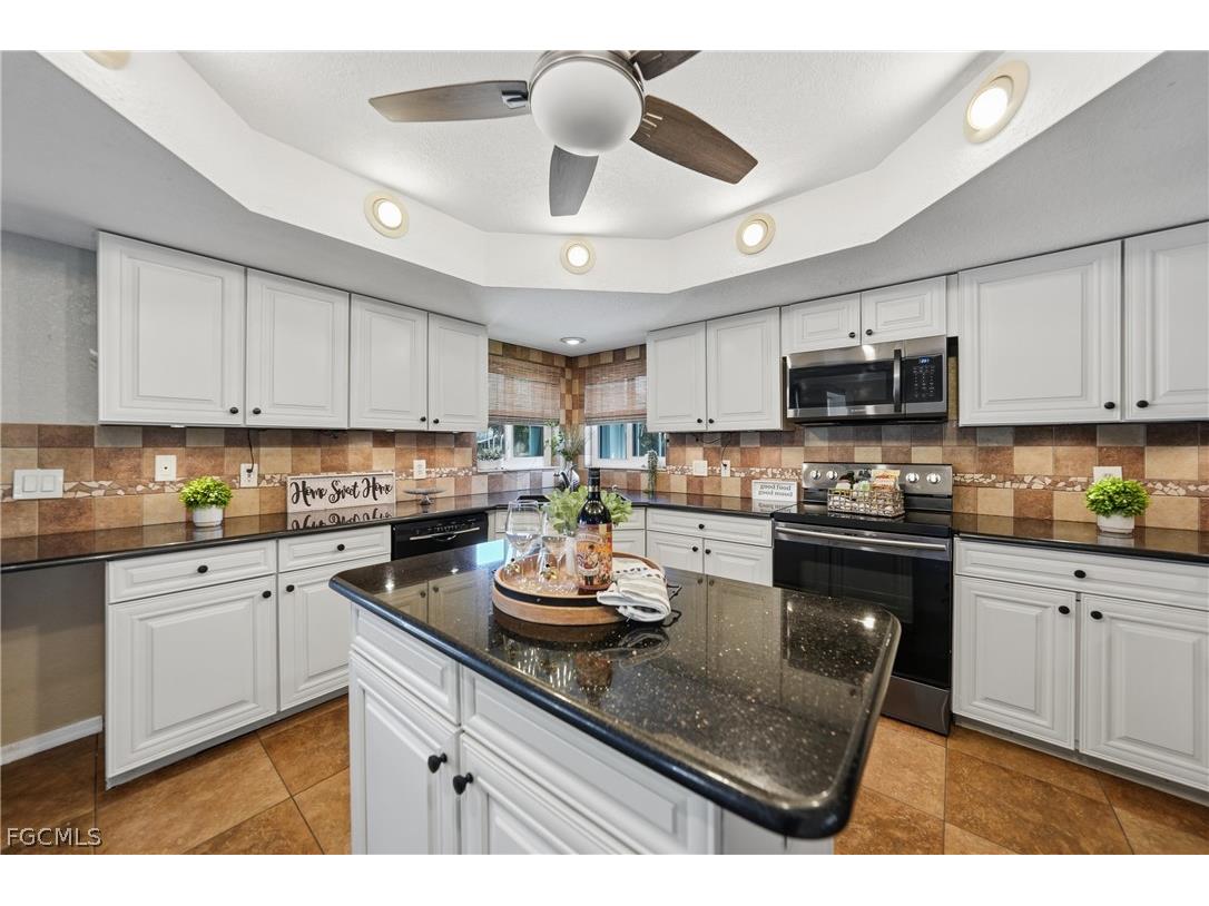 344 San Cristobal Avenue Punta Gorda FL 33983 2026006258 image9