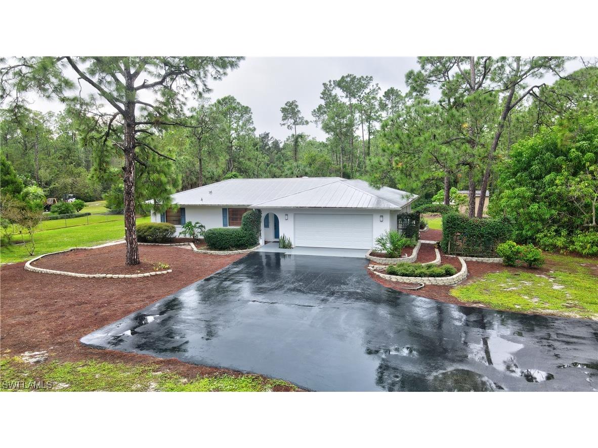 3440 5th Avenue NW Naples FL 34120 223074468 image1