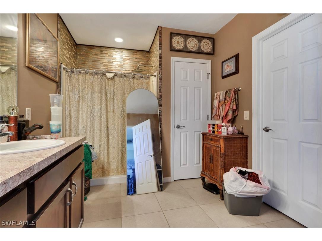 3440 Acapulco Circle Cape Coral FL 33909 226008876 image15