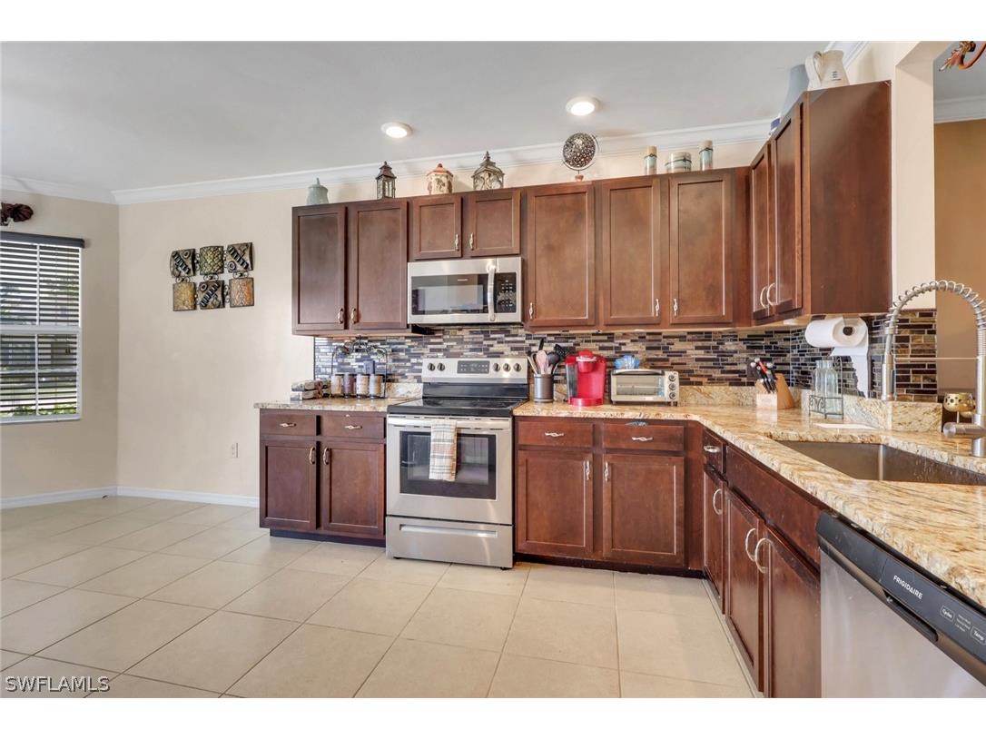 3440 Acapulco Circle Cape Coral FL 33909 226008876 image7