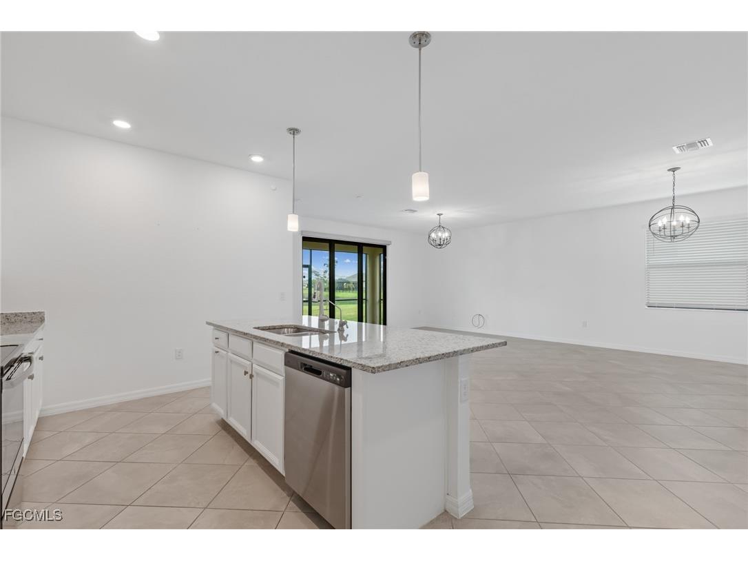 3440 Menores Way Fort Myers FL 33905 225060844 image12