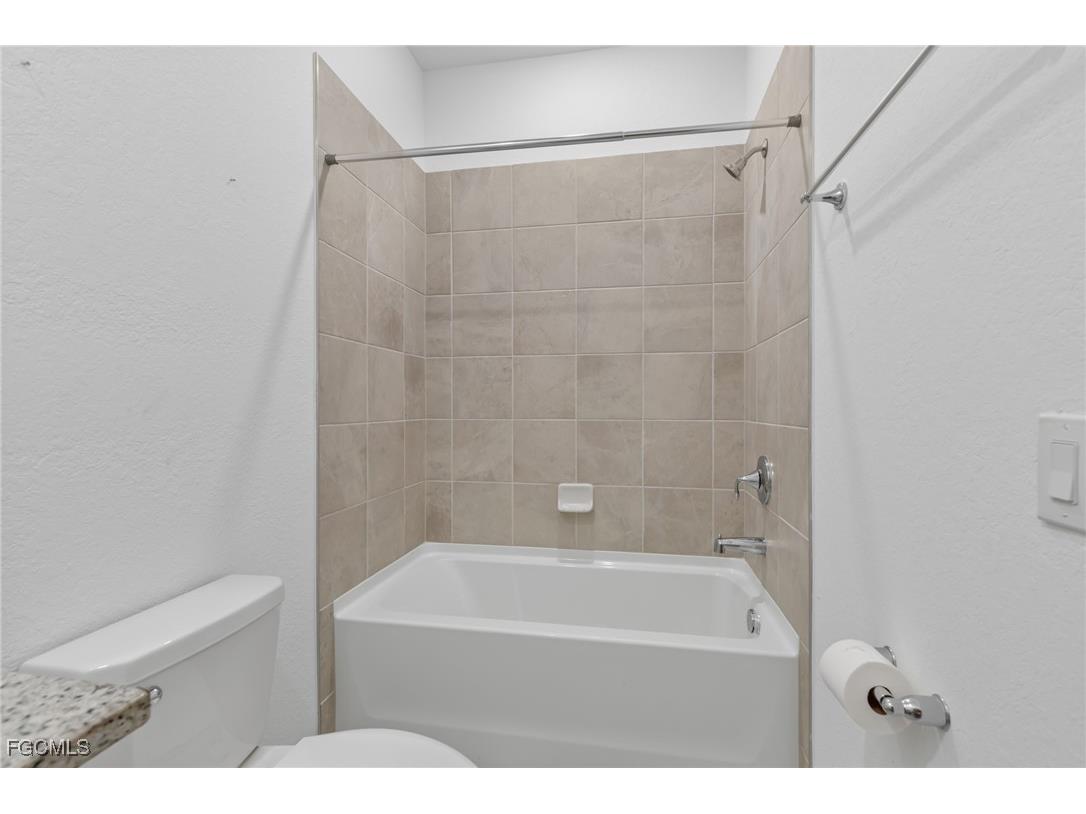 3440 Menores Way Fort Myers FL 33905 225060844 image27