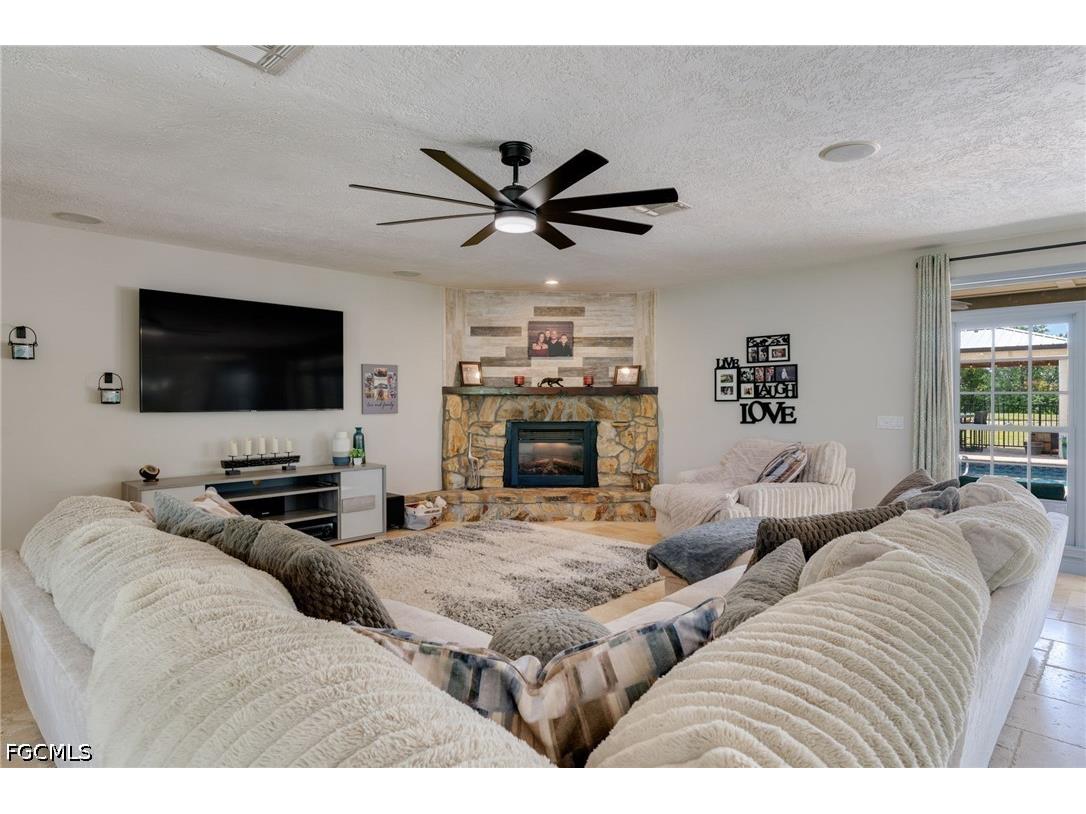 3440 Trail Dairy Circle North Fort Myers FL 33917 2026019224 image4