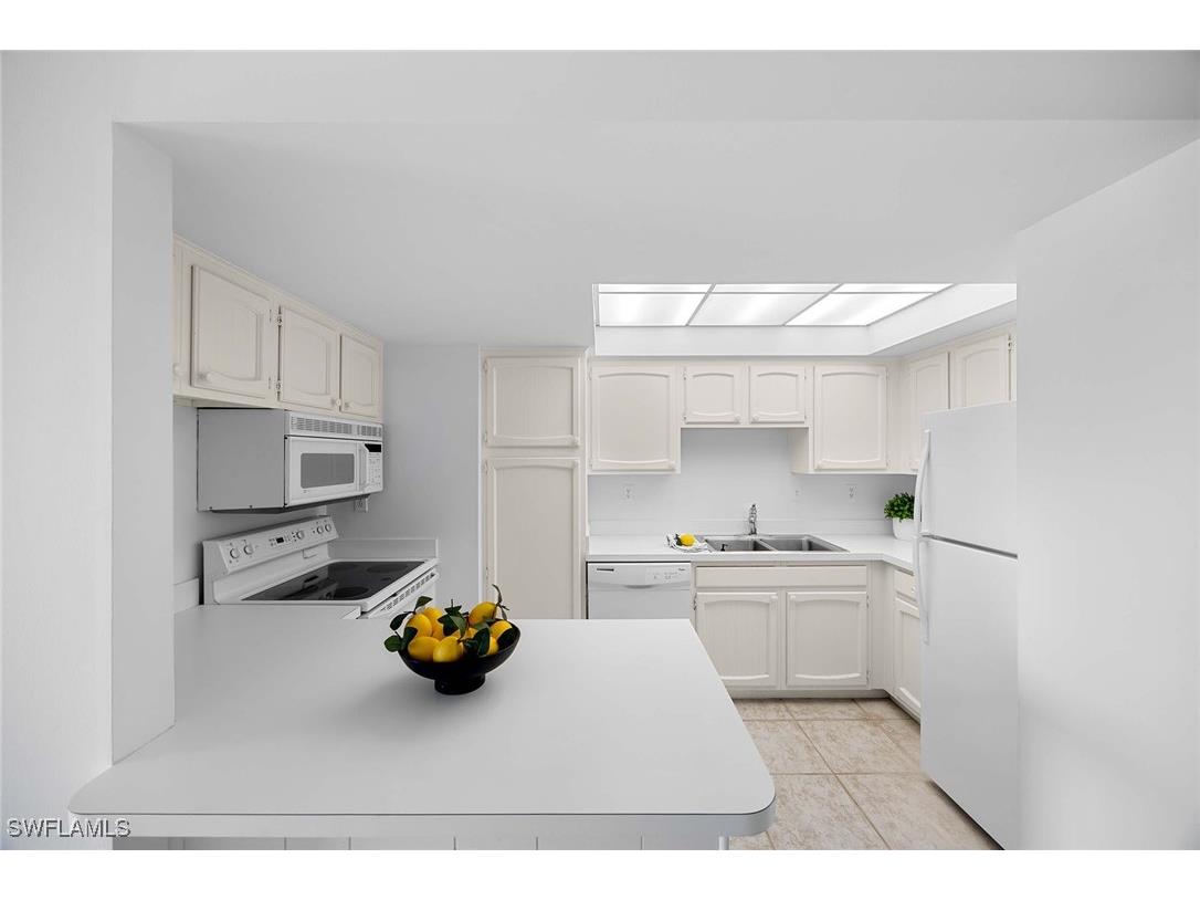 3443 Gulf Shore Boulevard N #207 Naples FL 34103 225076330 image5