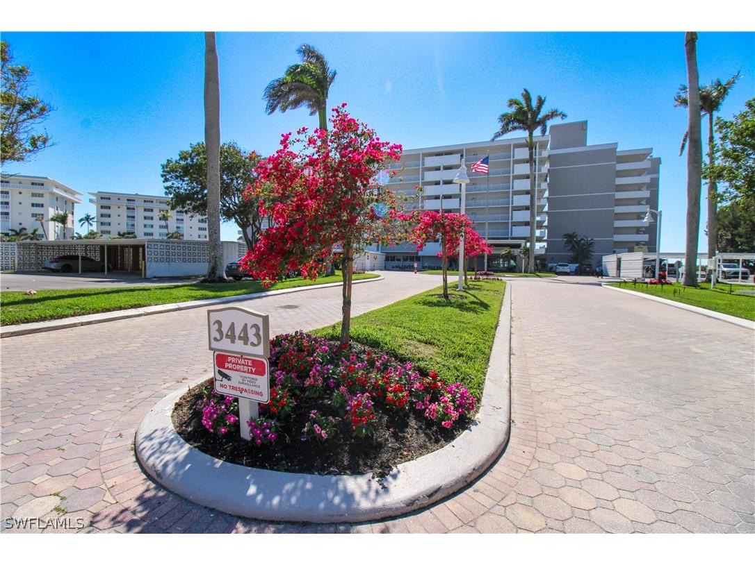 3443 Gulf Shore Boulevard N #213 Naples FL 34103 226012058 image2