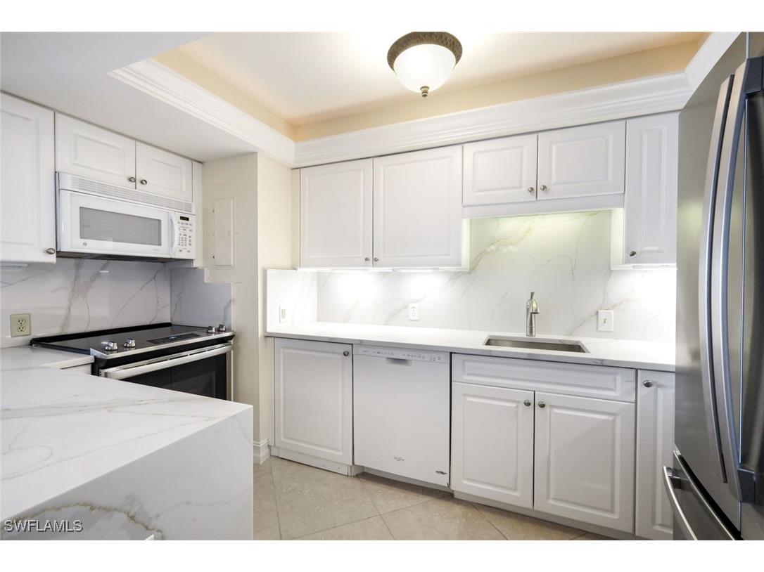 3443 Gulf Shore Boulevard N #309 Naples FL 34103 225081128 image10