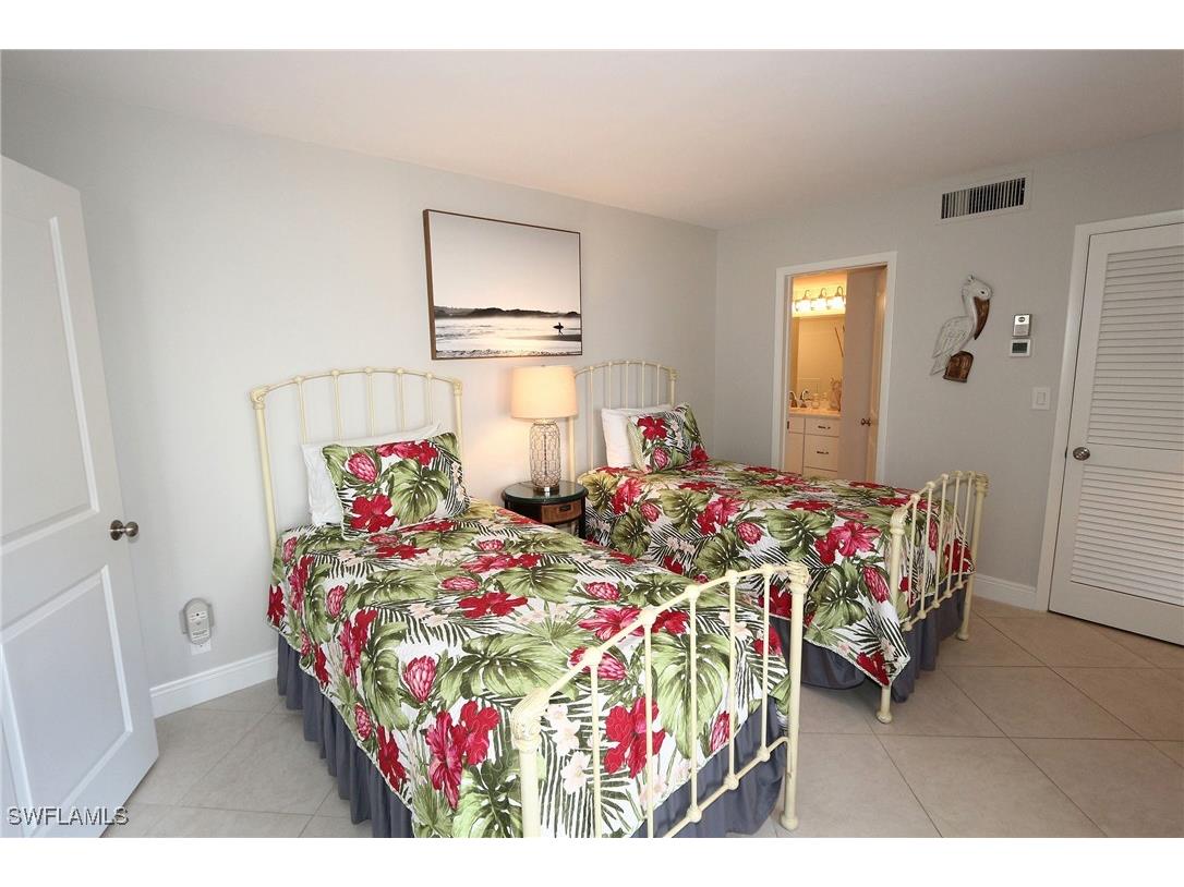 3443 Gulf Shore Boulevard N #314 Naples FL 34103 225069815 image11