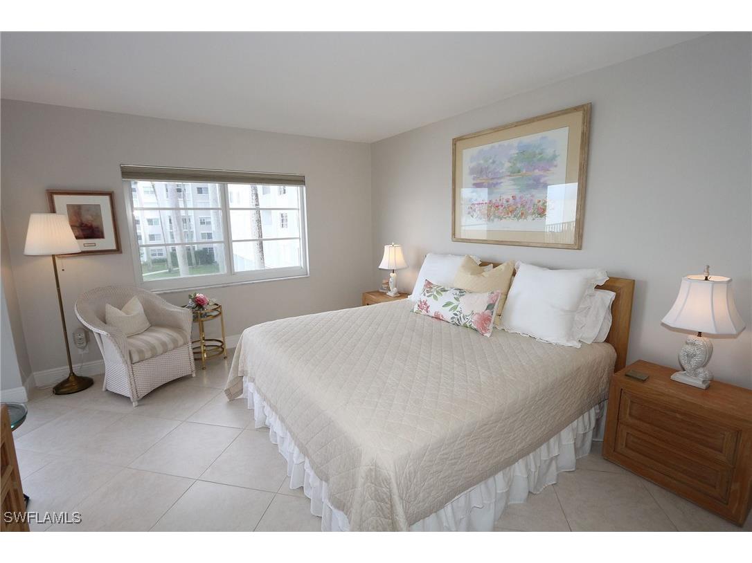 3443 Gulf Shore Boulevard N #314 Naples FL 34103 225069815 image8