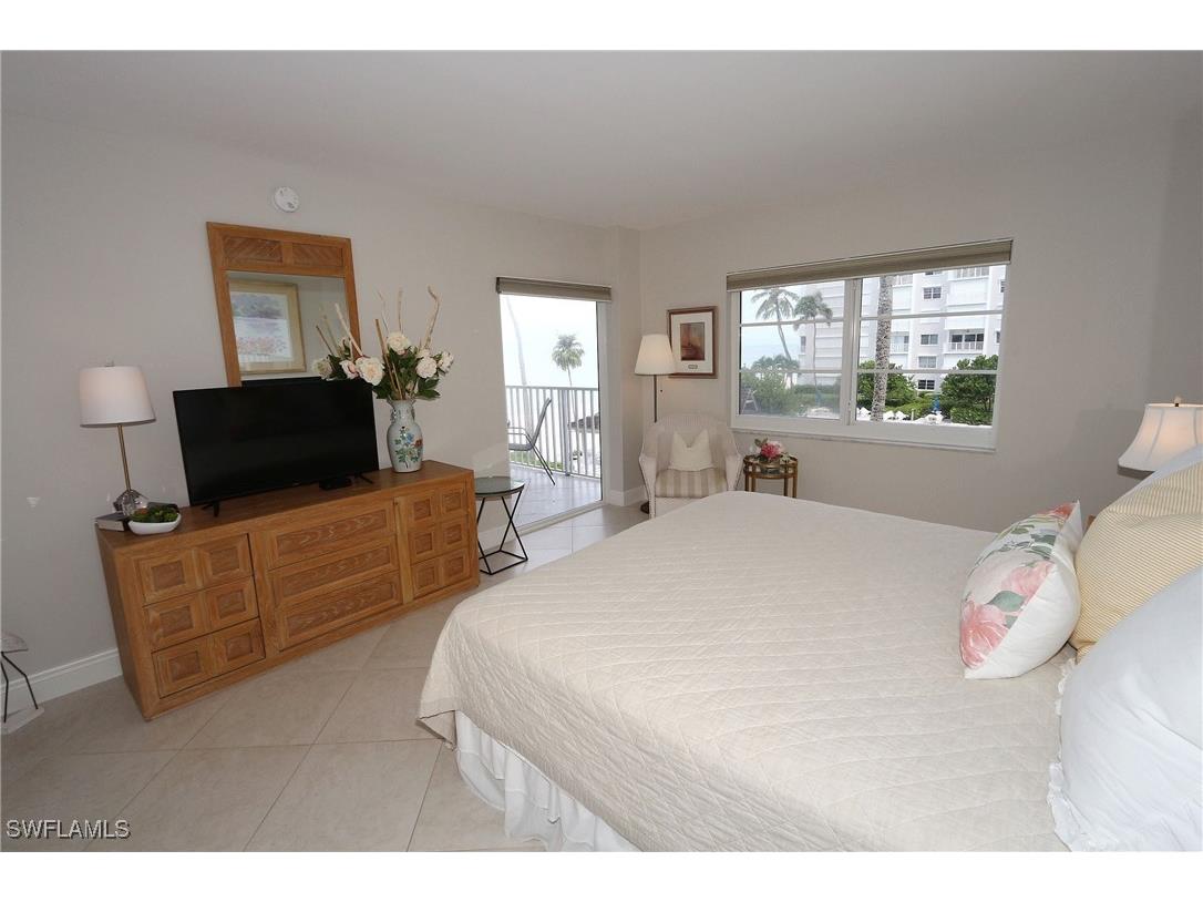 3443 Gulf Shore Boulevard N #314 Naples FL 34103 225069815 image9