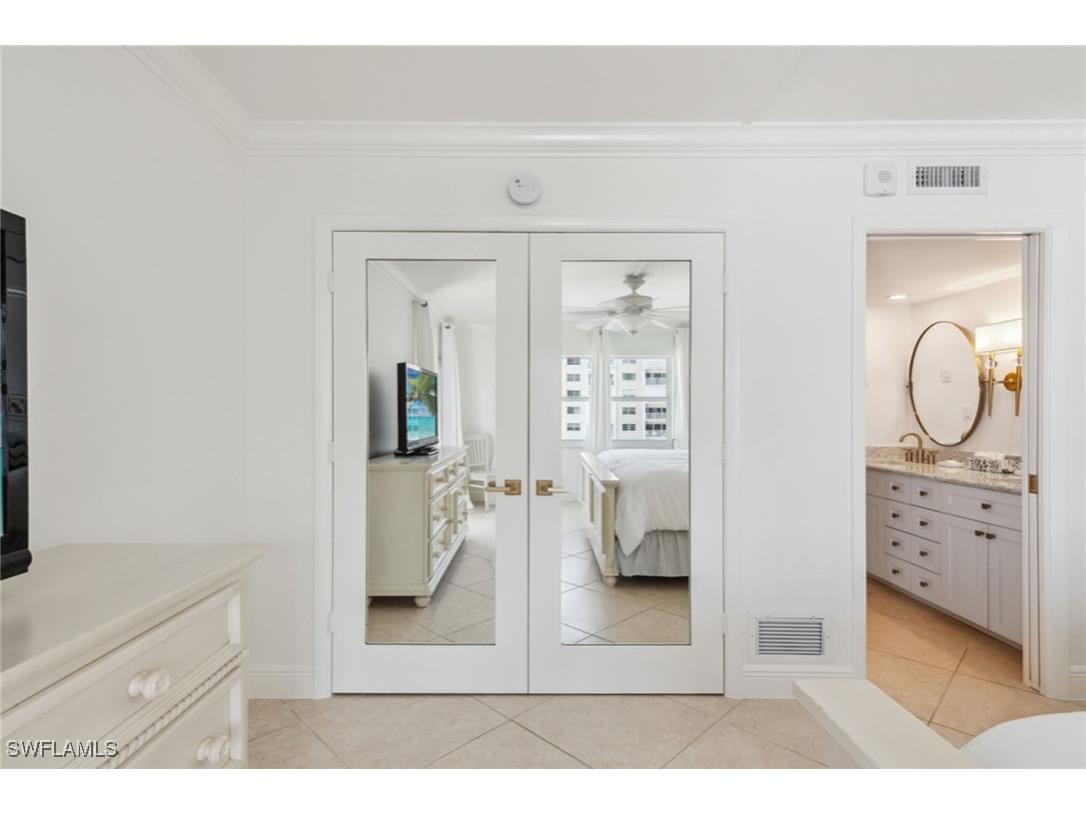 3443 Gulf Shore Boulevard N #403 Naples FL 34103 225031641 image12