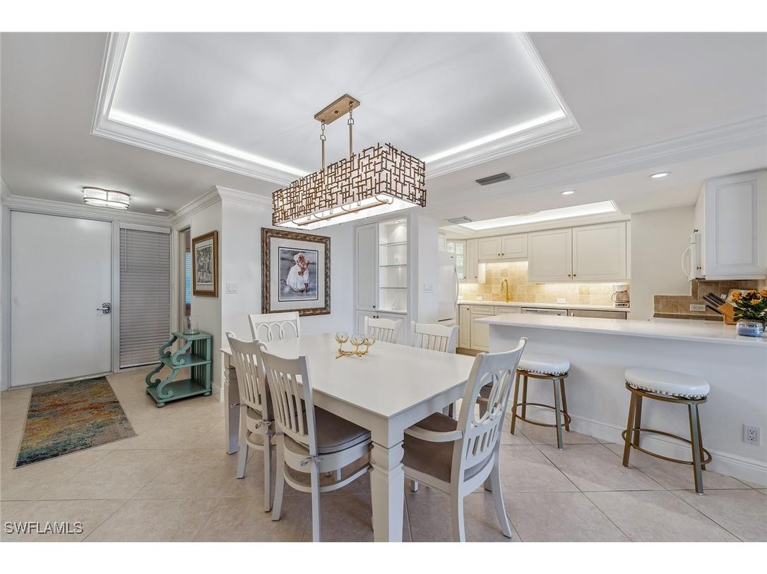 3443 Gulf Shore Boulevard N #403 Naples FL 34103 225031641 image8