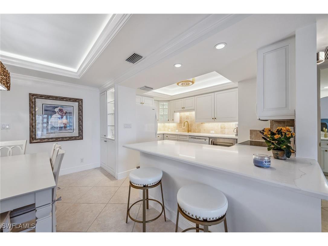 3443 Gulf Shore Boulevard N #403 Naples FL 34103 225031641 image9