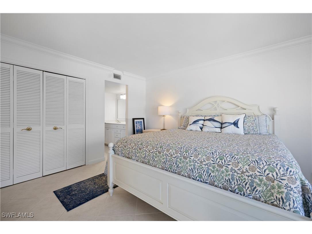 3443 Gulf Shore Boulevard N #503 Naples FL 34103 225071196 image12